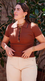 Cargar imagen en el visor de la galería, Top Polo Café Manga Corta
